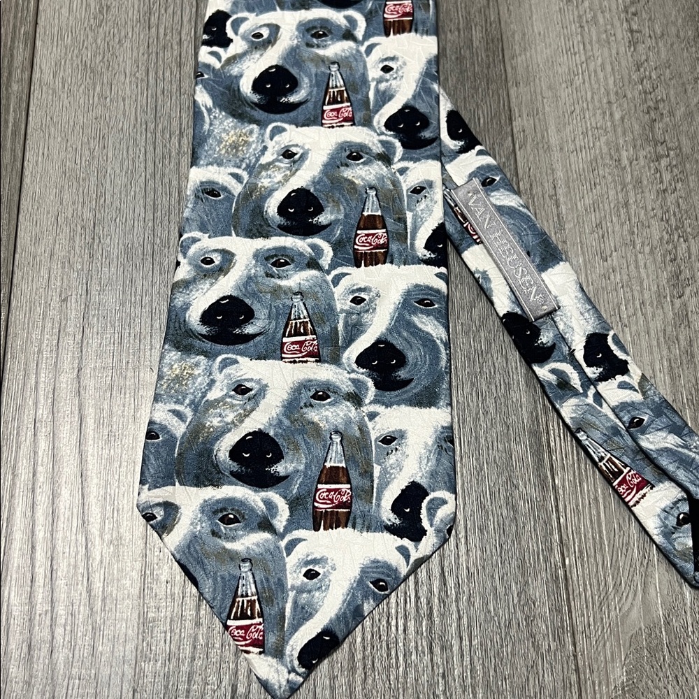 Van Heusen Coca-Cola Polar Bear 100% Silk Necktie
